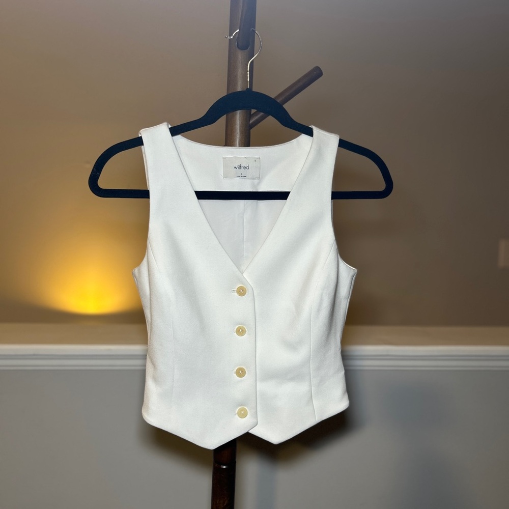 Aritzia Wilfred Vest